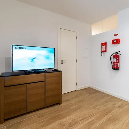 T2 Paulo's Apartamento Nazaré